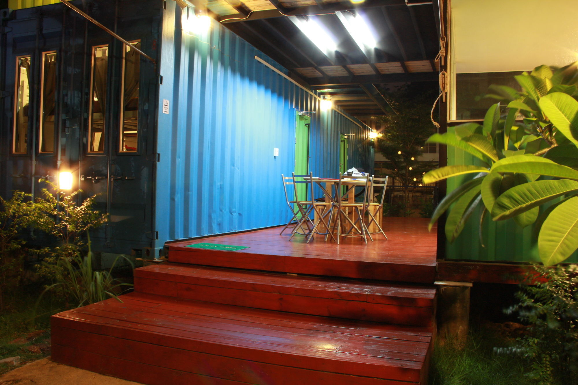 Wh Hostel กรุงเทพมหานคร ภายนอก รูปภาพ